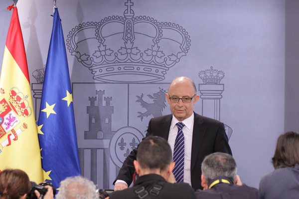 Ministro Cristóbal Montoro en la rueda de prensa del Consejo de Ministros
